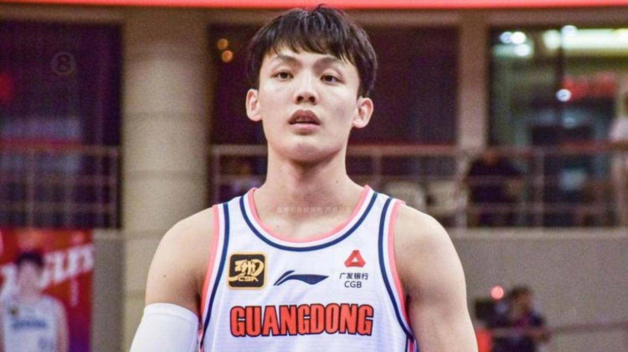 详细阅读:天博网页版广州队转会期再遭质疑广州队清晨调整名单,风云突变法兰克福今晚刷新队史纪录都惊呆了(开局点满传球天赋梅西惊呆了笔趣阁) 天博网页版广州队转会期再遭质疑广州队清晨调整名单,风云突变法兰克福今晚刷新队史纪录都惊呆了(开局点满传球天赋梅西惊呆了笔趣阁)